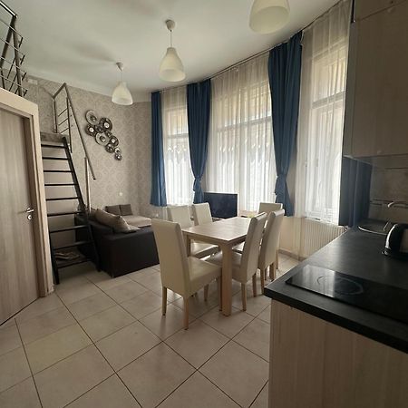 Bright Apartment In The Most Beautiful Street Of Budapest Vaci Street, Fashion Street Bagian luar foto
