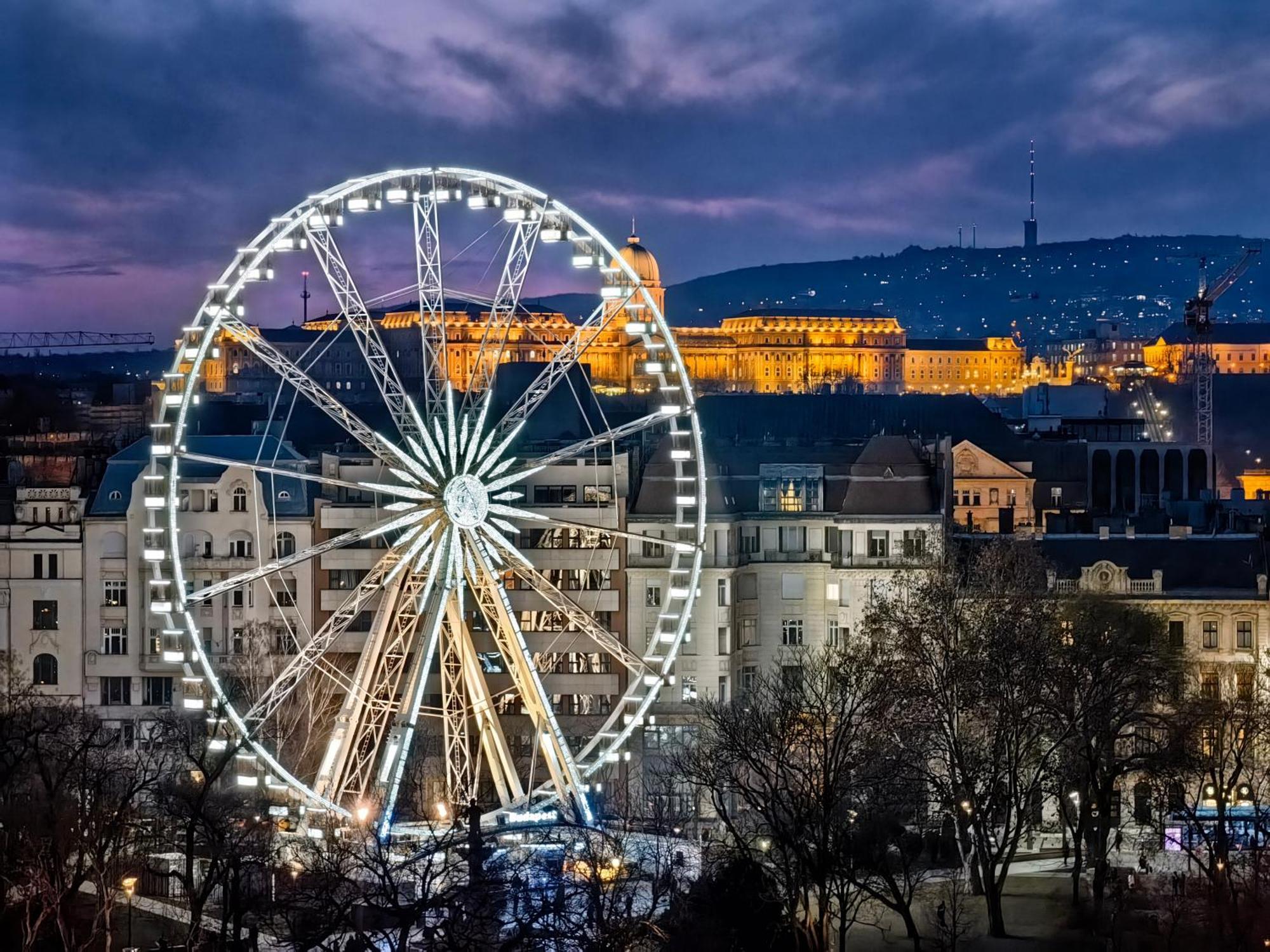 Bright Apartment In The Most Beautiful Street Of Budapest Vaci Street, Fashion Street Bagian luar foto